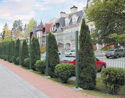 Надежный забор из сварной сетки, не закрывающий обзор